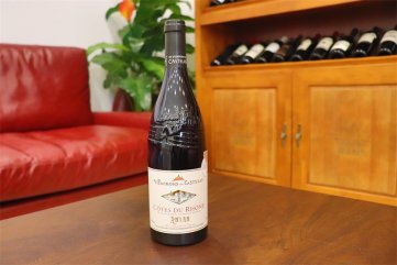 開個(gè)紅酒代理加盟店要注意什么