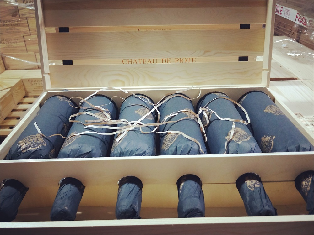 投資紅酒批發(fā)加盟生意有沒有前景